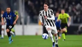 英超曼联保级战：阿莫林离队传闻与奥纳纳闪耀表现分析